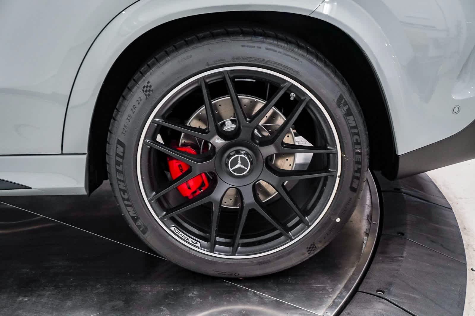 Thumbnail: 2025 Mercedes-Benz GLE - 10