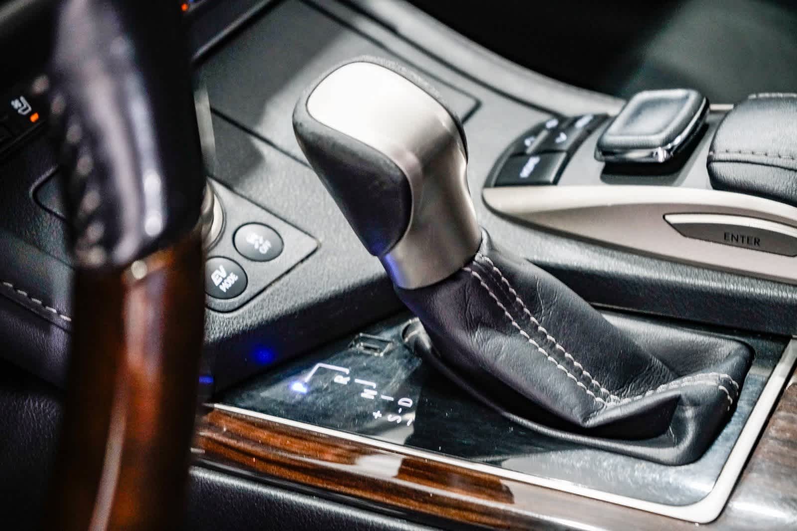 Thumbnail: 2017 Lexus ES - 21