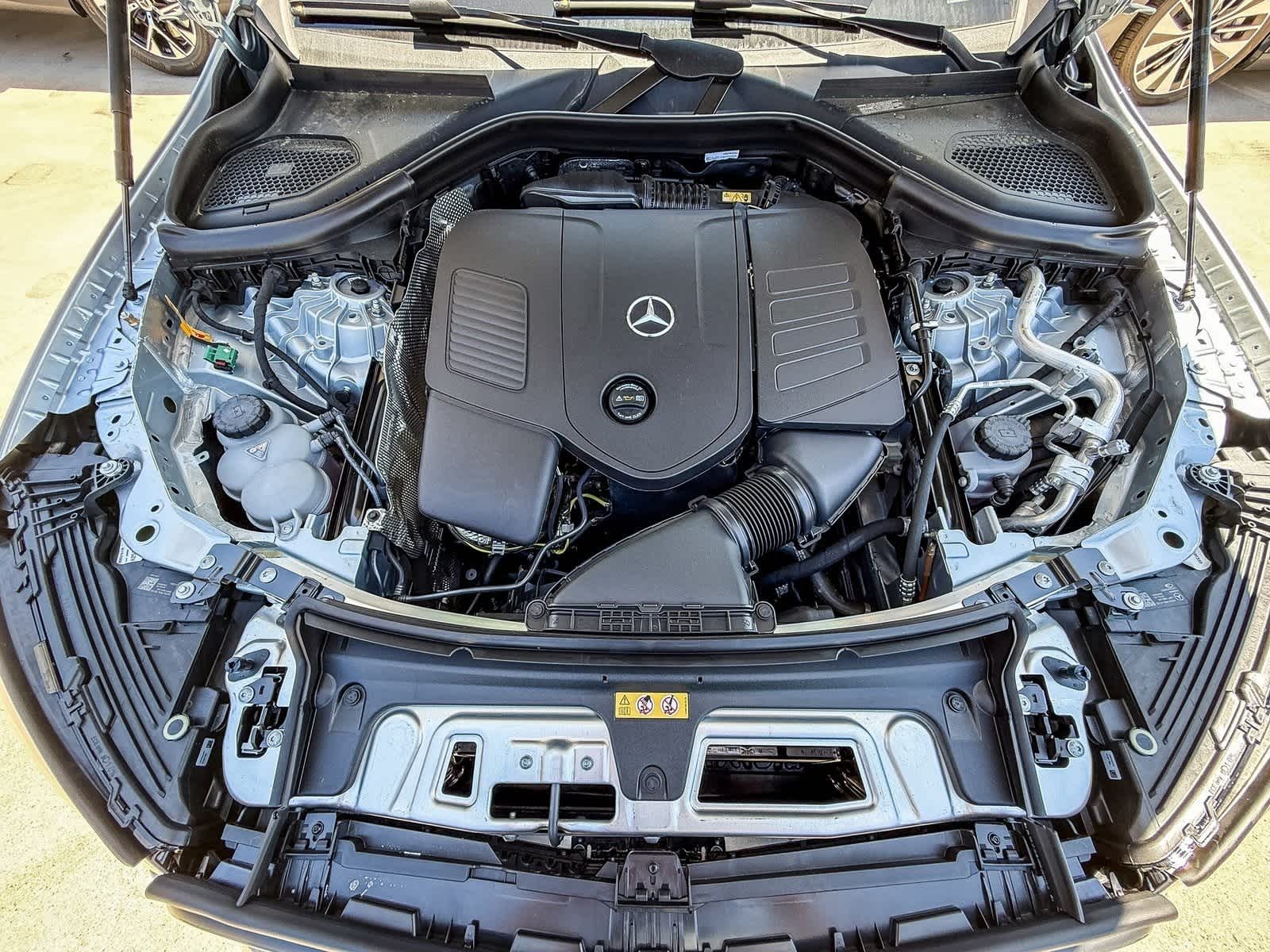 Thumbnail: 2025 Mercedes-Benz GLC - 12