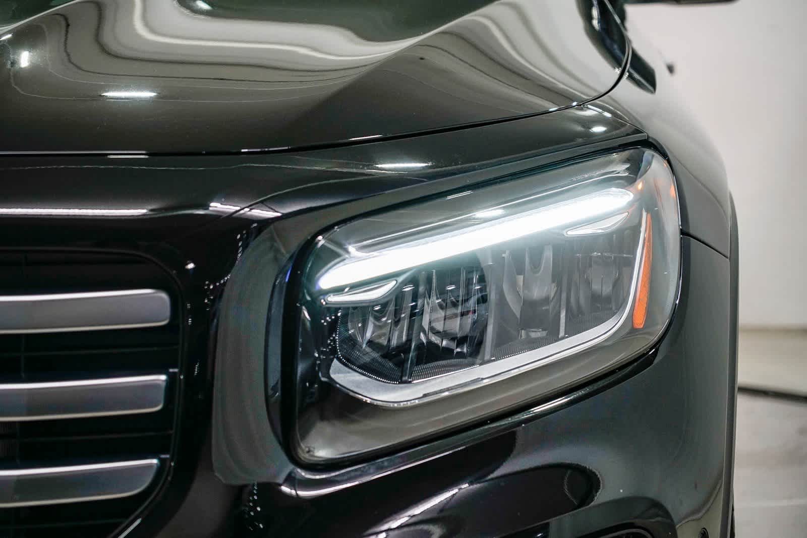 Thumbnail: 2025 Mercedes-Benz GLB - 7