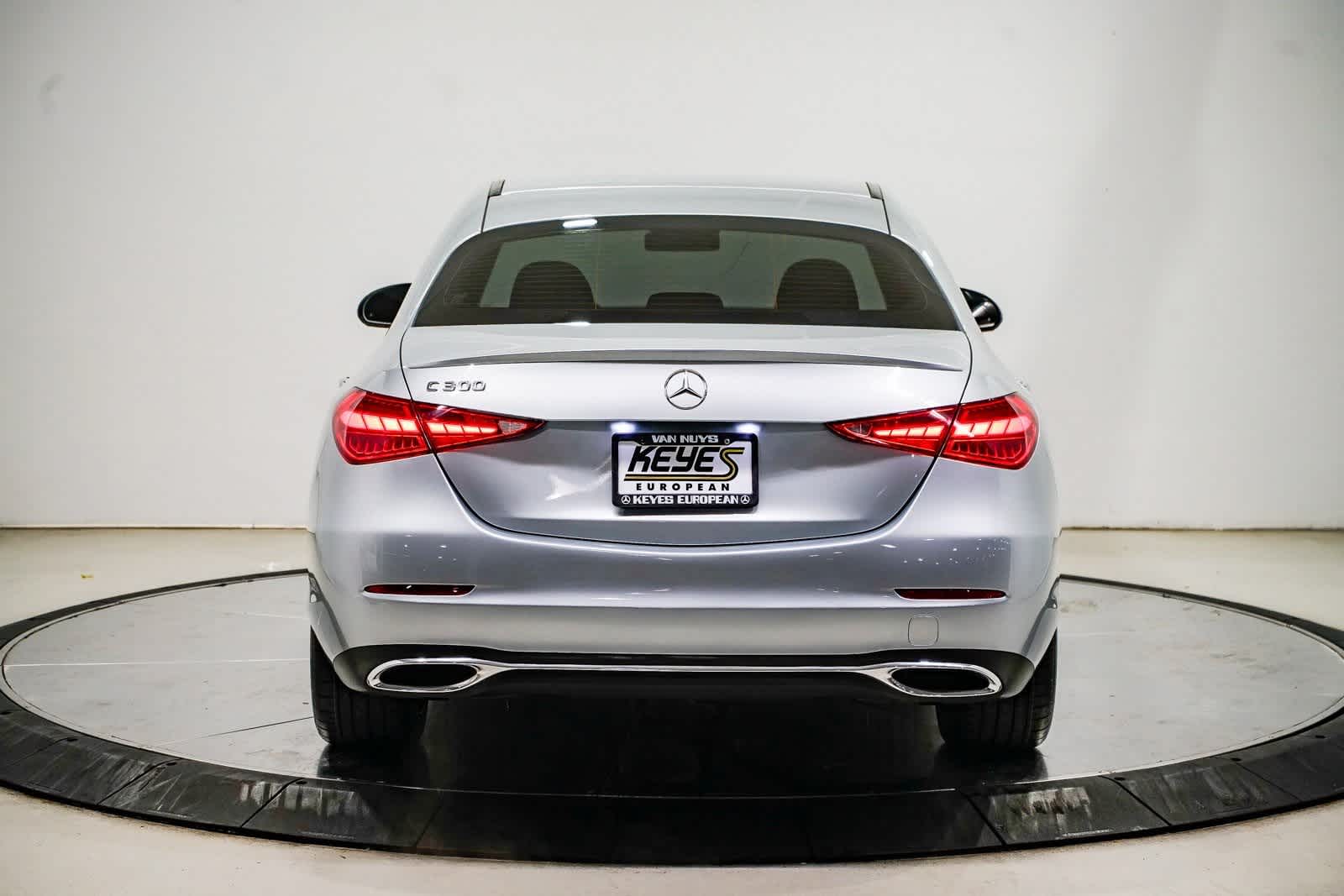 Thumbnail: 2023 Mercedes-Benz C-Class - 3