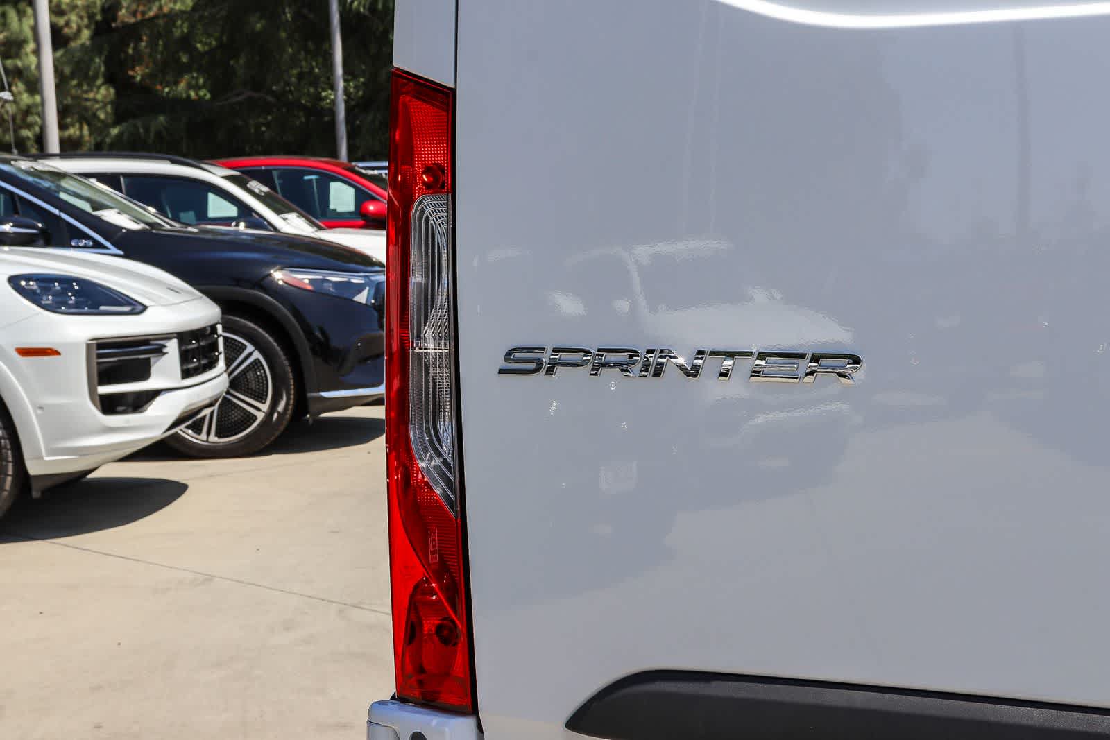 Thumbnail: 2026 Mercedes-Benz Sprinter - 11