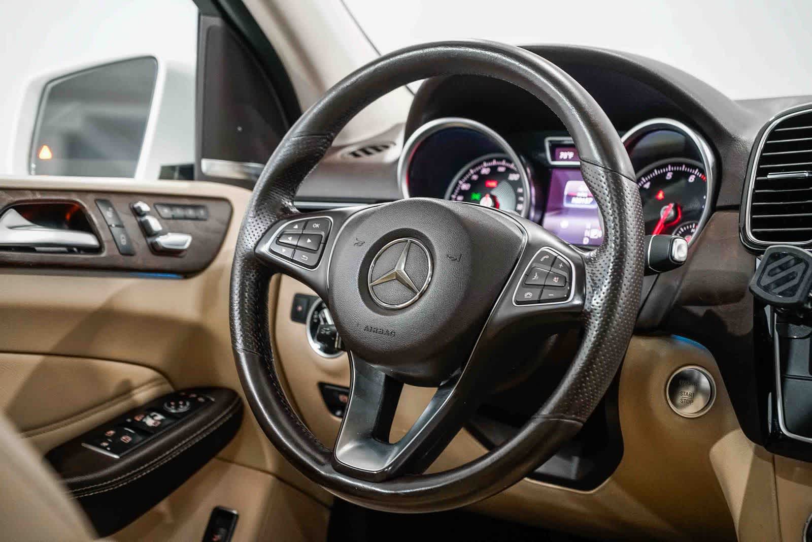 Thumbnail: 2017 Mercedes-Benz GLE - 15