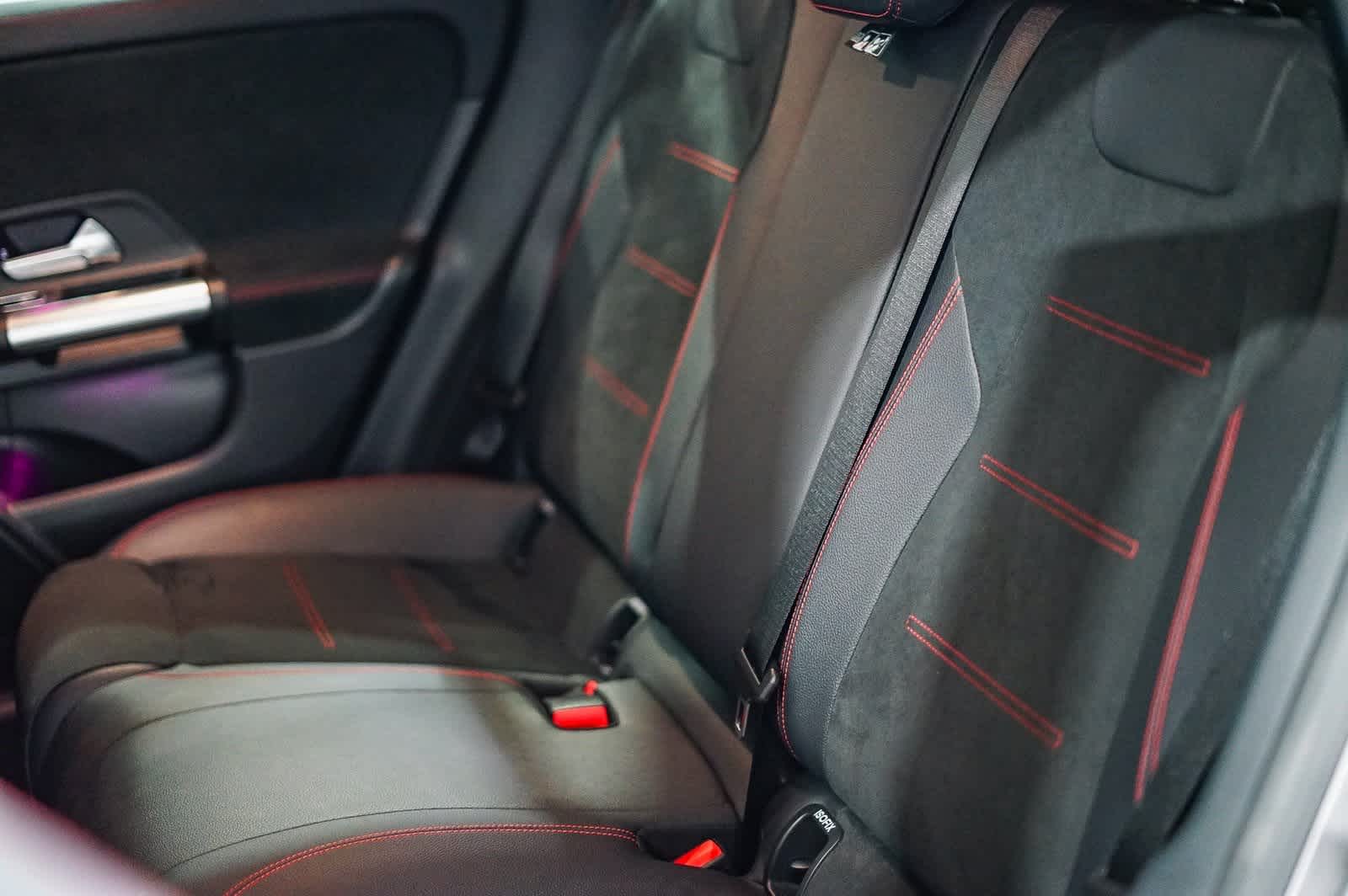 Thumbnail: 2025 Mercedes-Benz GLA - 17