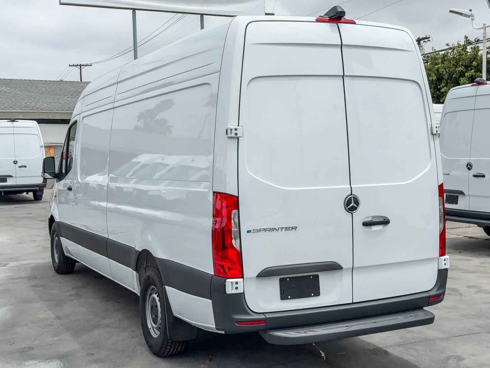 Thumbnail: 2024 Mercedes-Benz eSprinter - 6
