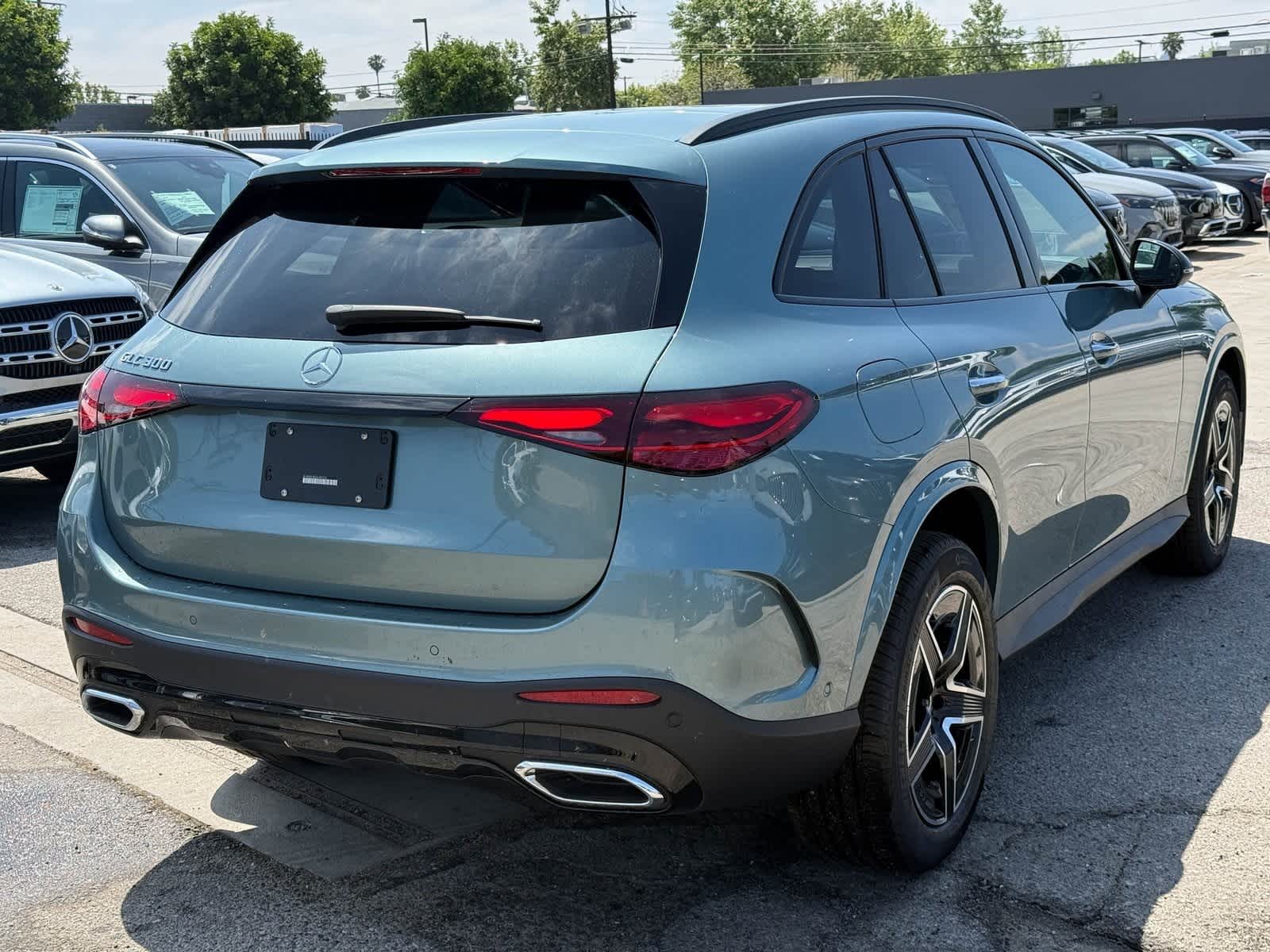 Thumbnail: 2025 Mercedes-Benz GLC - 4
