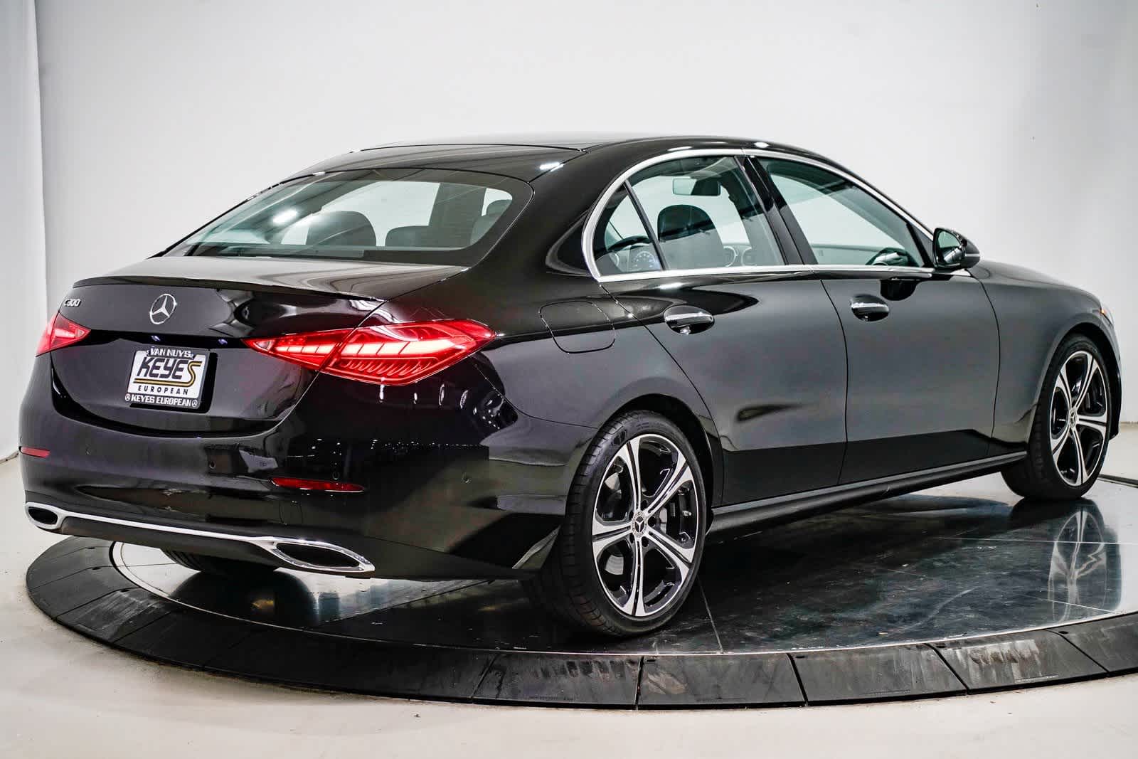 Thumbnail: 2025 Mercedes-Benz C-Class - 4