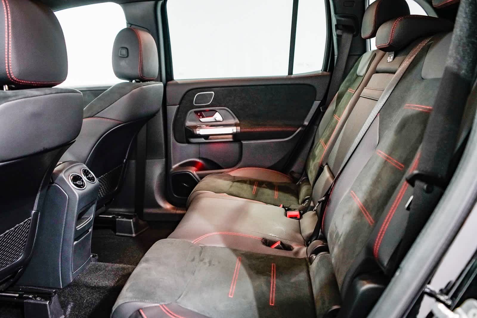 Thumbnail: 2025 Mercedes-Benz GLB - 17