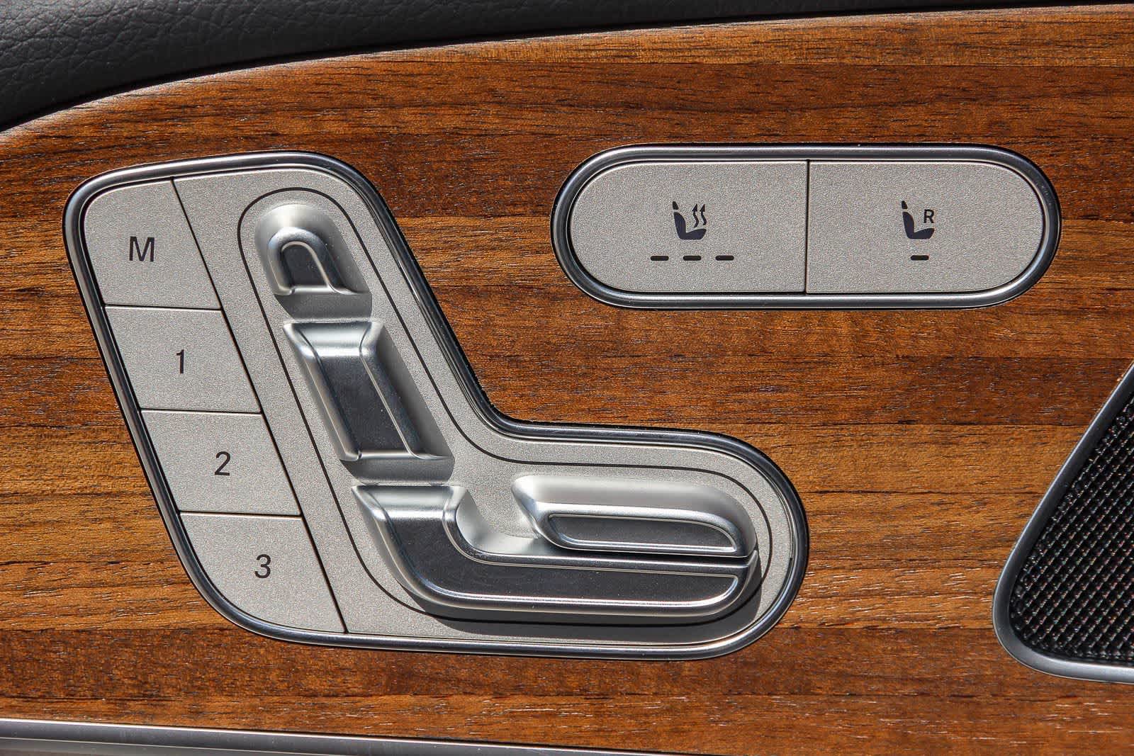 Thumbnail: 2026 Mercedes-Benz GLE - 22