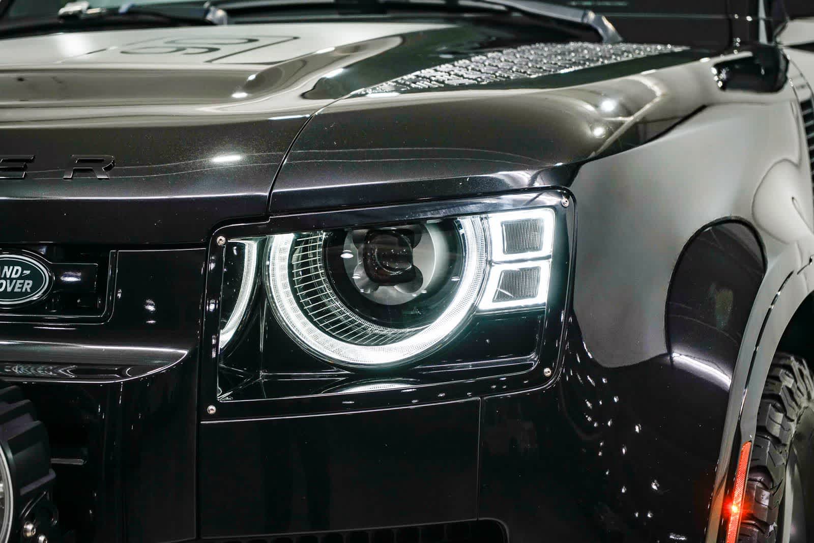 Thumbnail: 2022 Land Rover Defender - 7