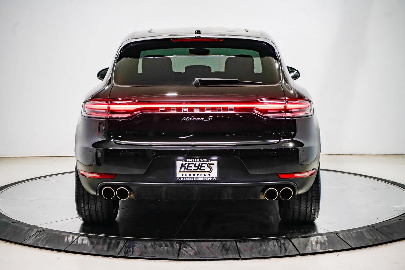 Thumbnail: 2020 Porsche Macan - 3