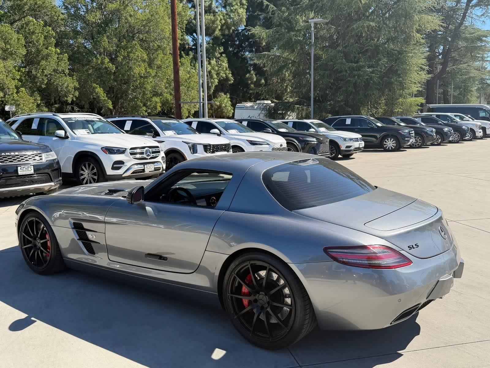 Thumbnail: 2012 Mercedes-Benz SLS AMG - 3