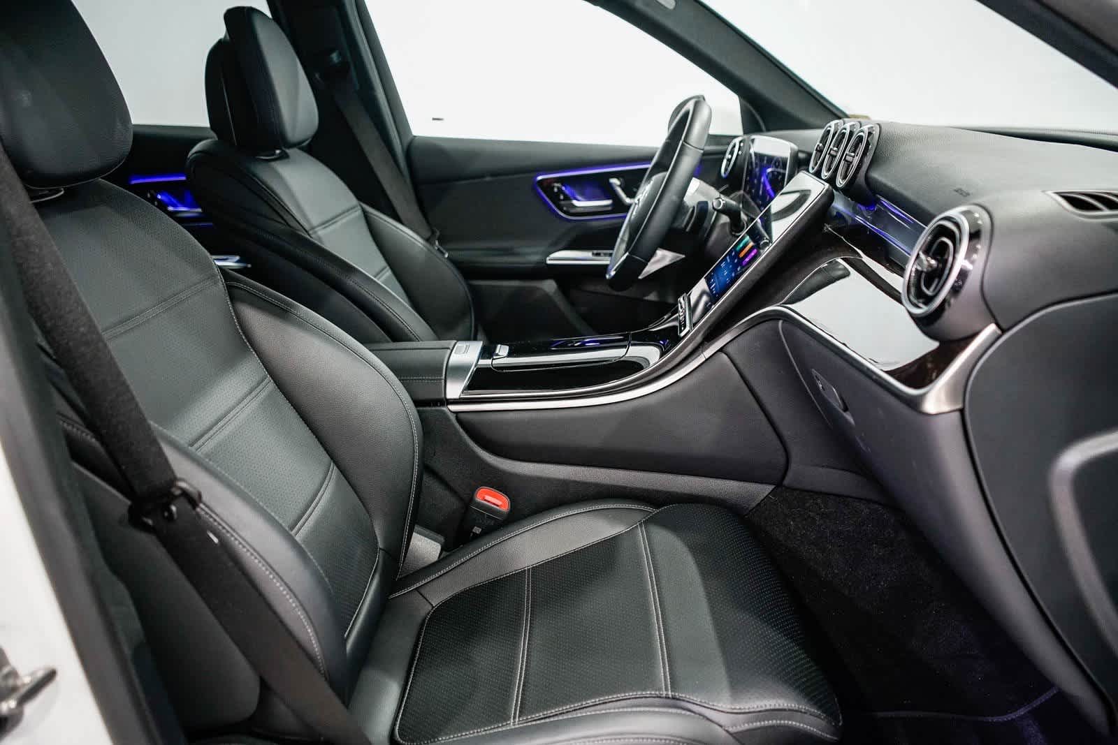 Thumbnail: 2025 Mercedes-Benz GLC - 16