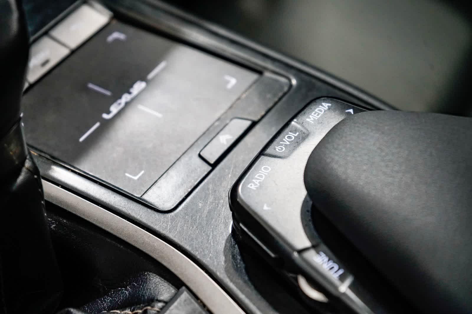 Thumbnail: 2021 Lexus UX - 21