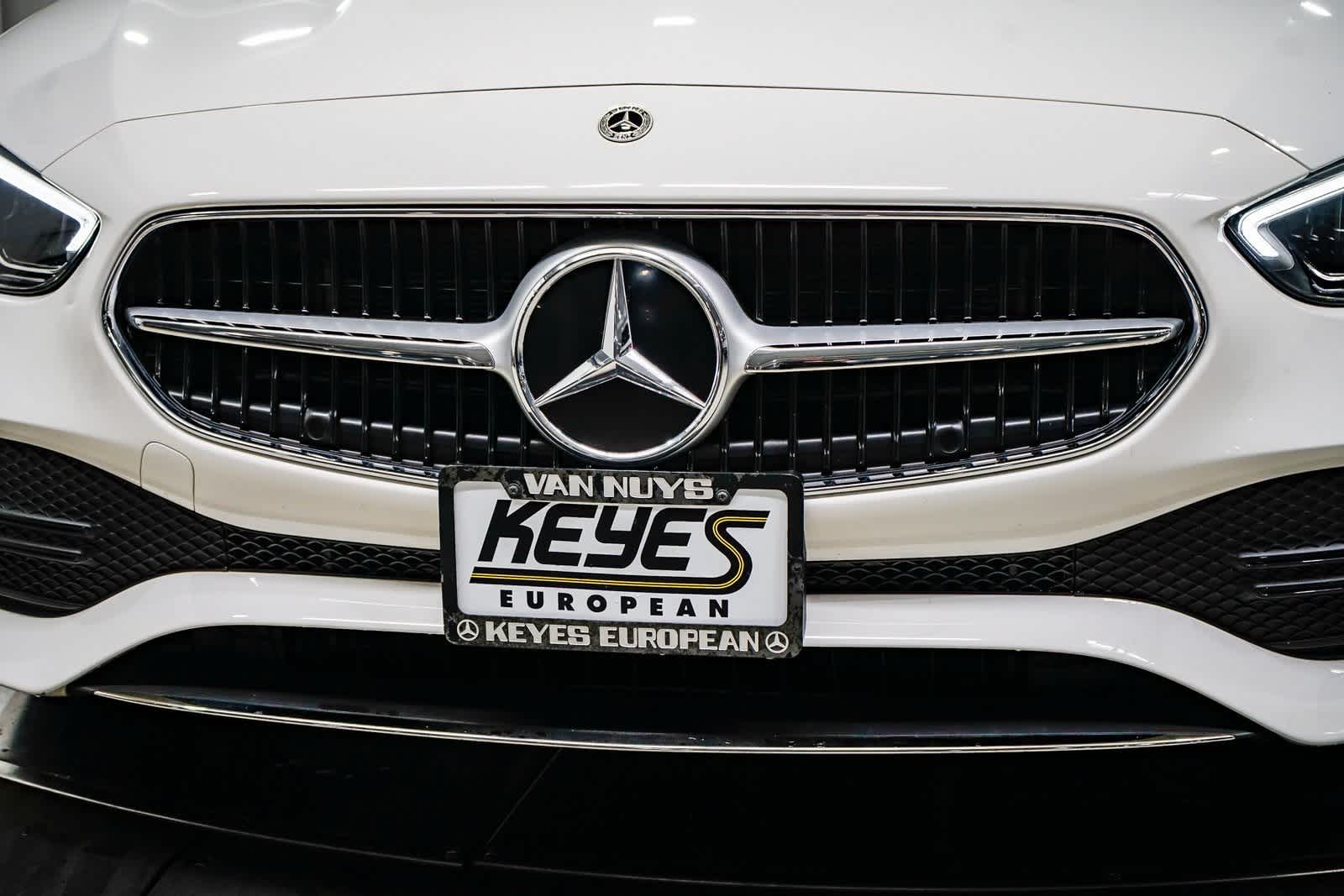 Thumbnail: 2025 Mercedes-Benz C-Class - 8