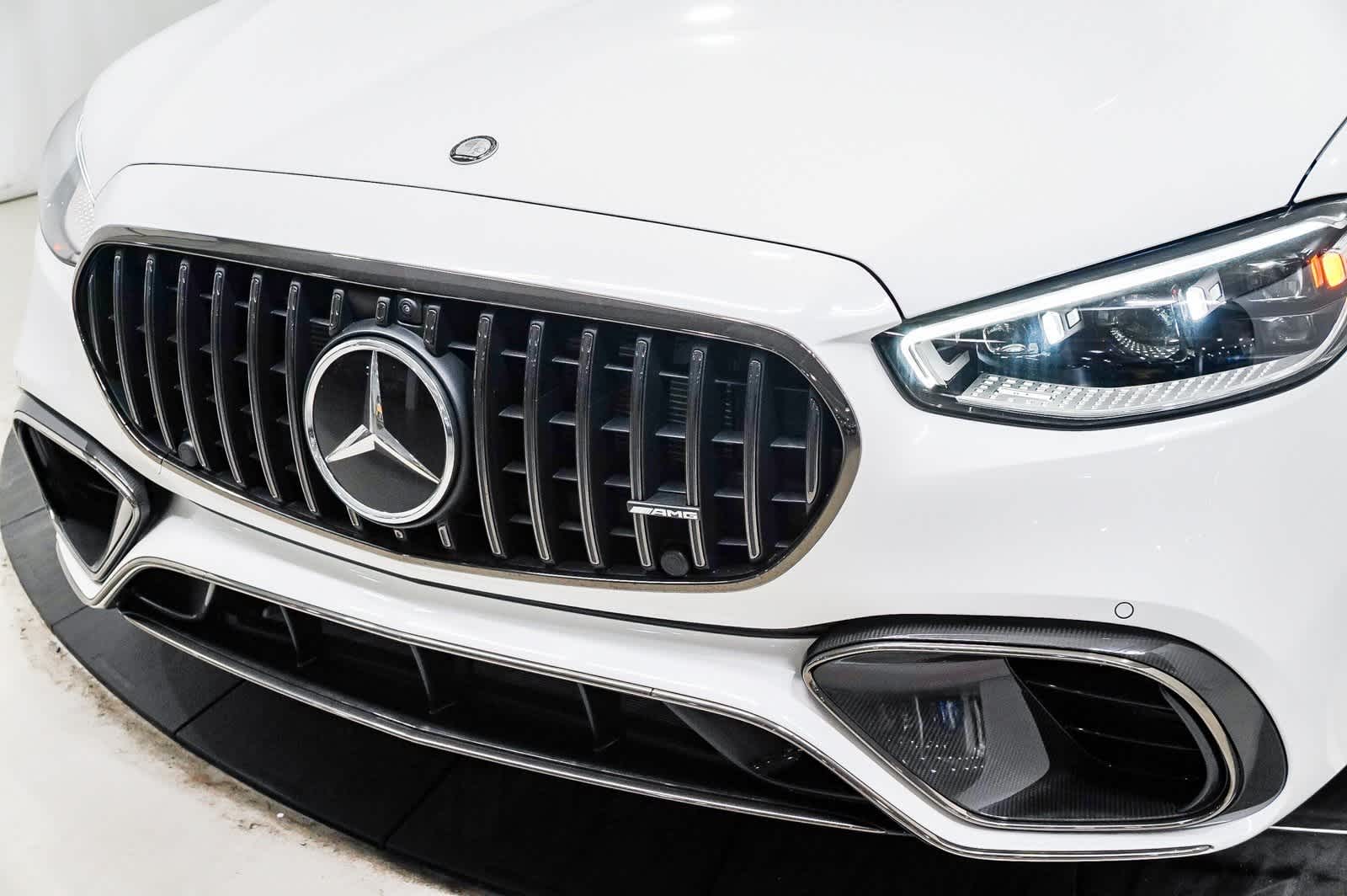Thumbnail: 2025 Mercedes-Benz S-Class - 8