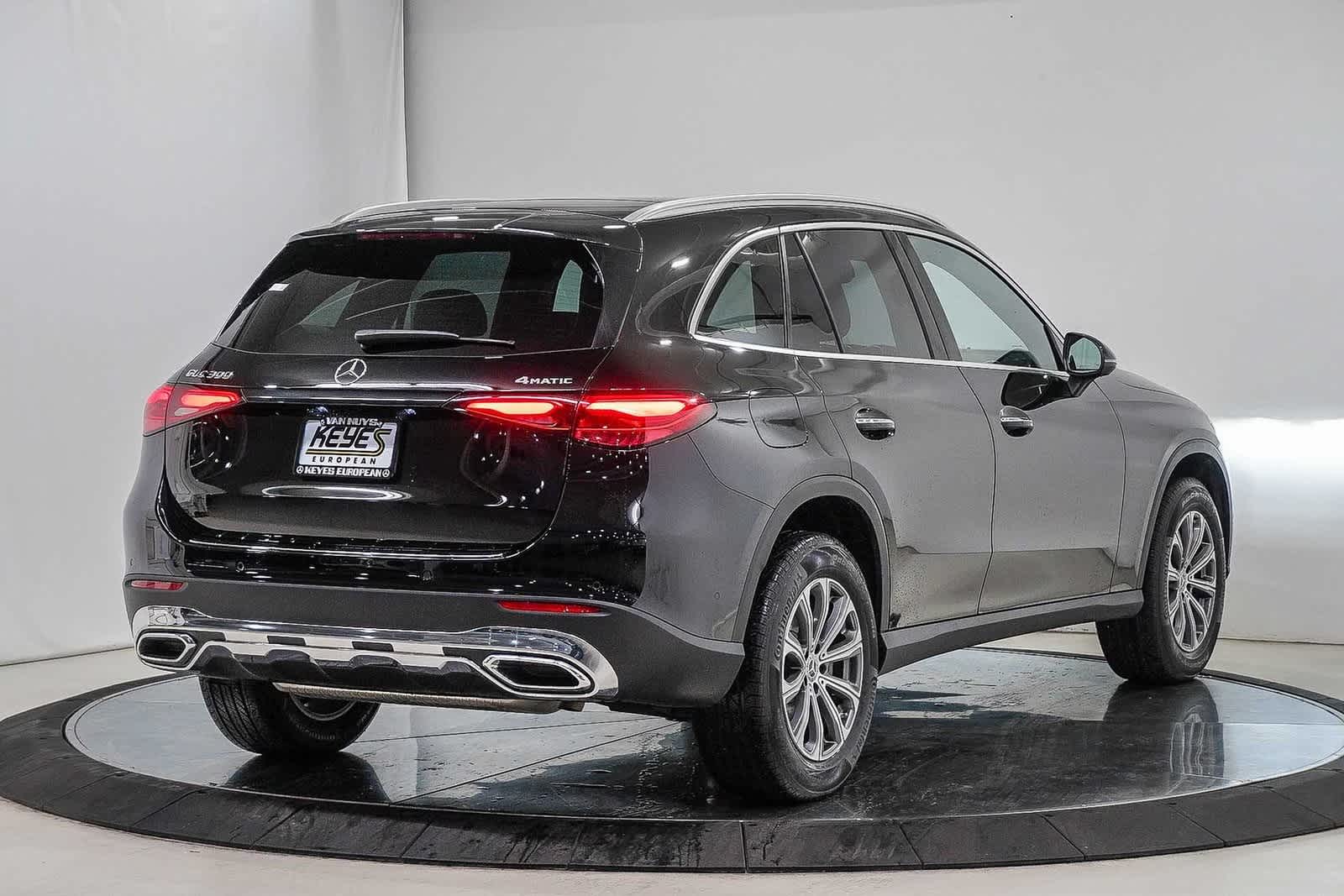 Thumbnail: 2025 Mercedes-Benz GLC - 4