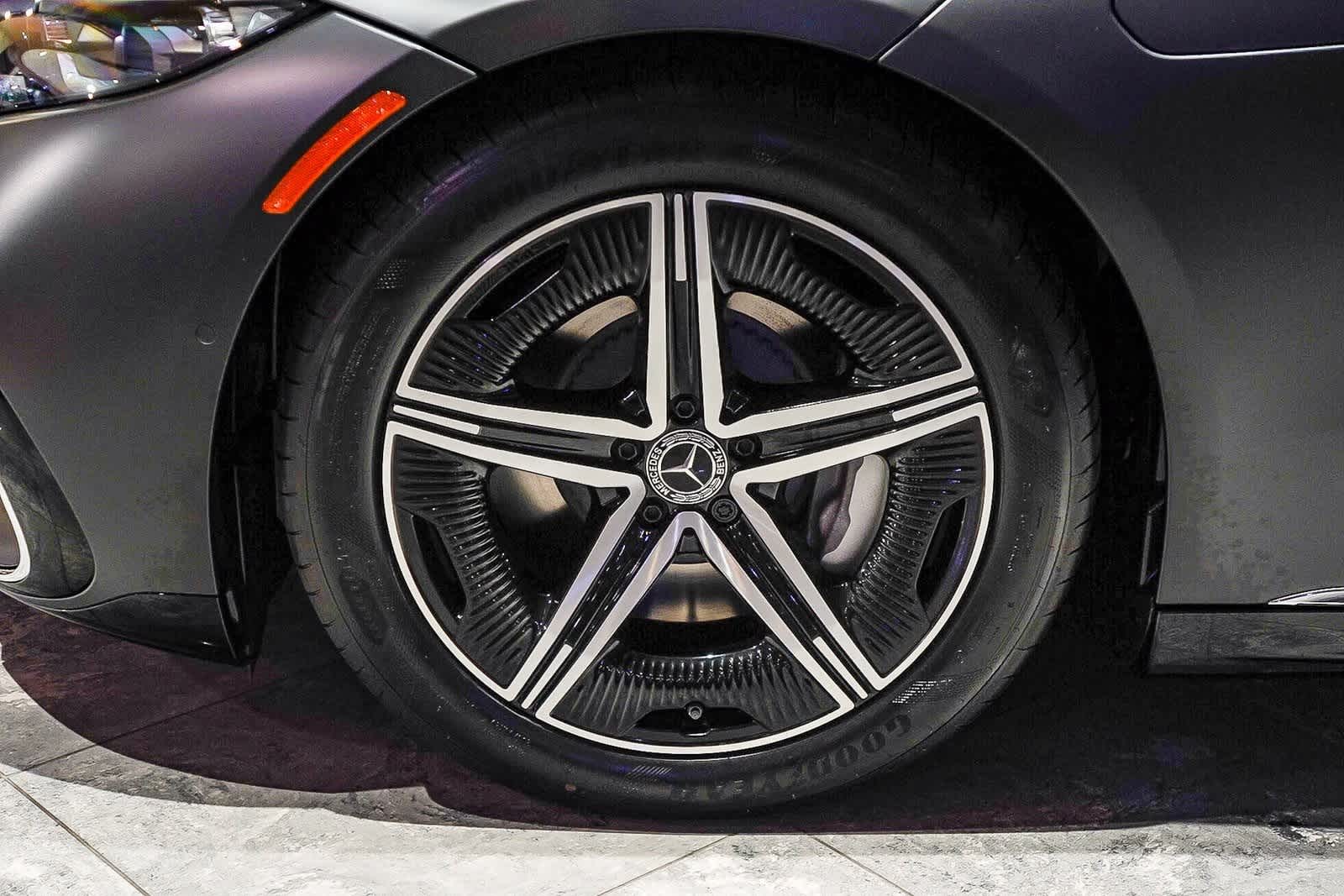 Thumbnail: 2026 Mercedes-Benz EQS - 10