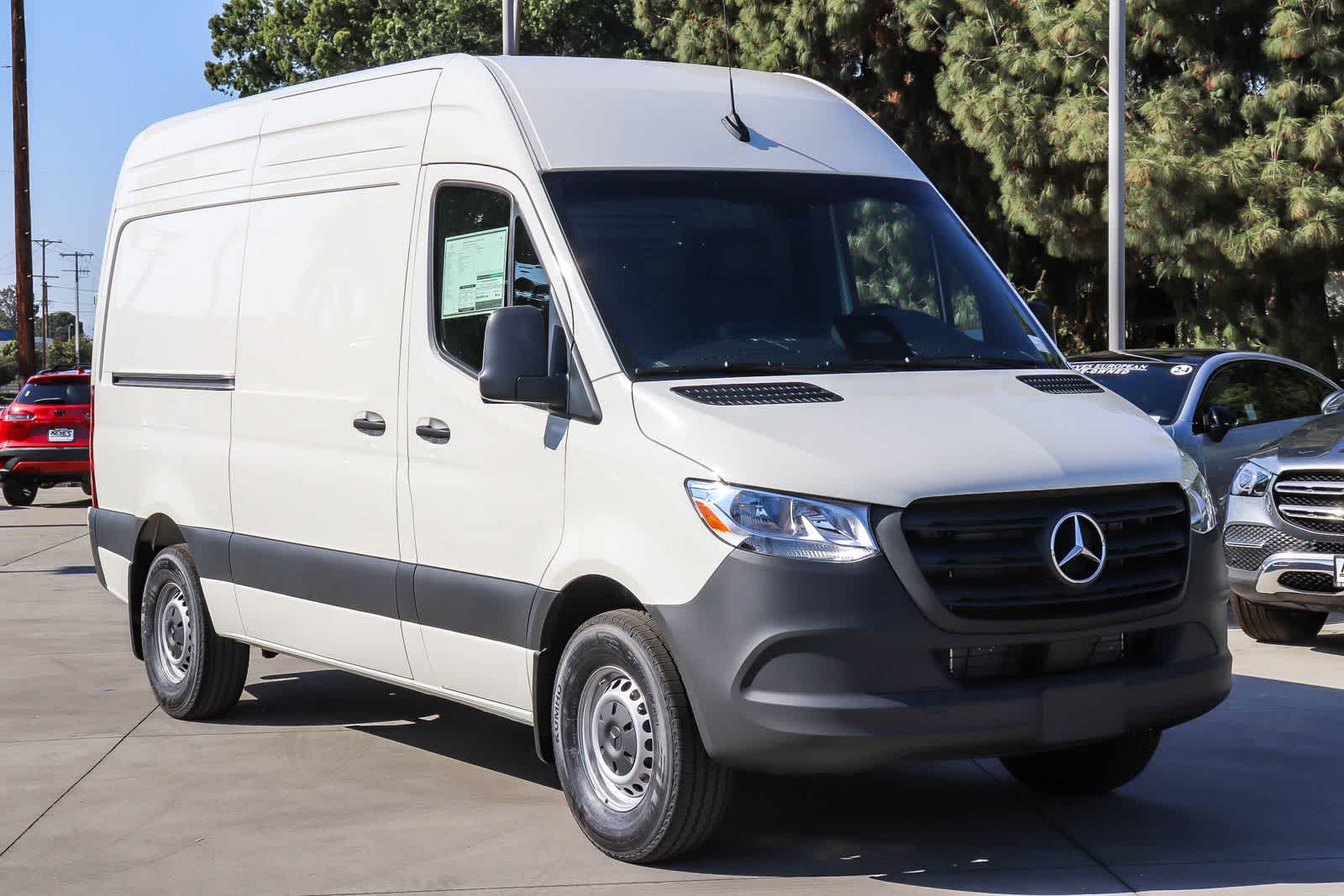 Thumbnail: 2026 Mercedes-Benz Sprinter - 5
