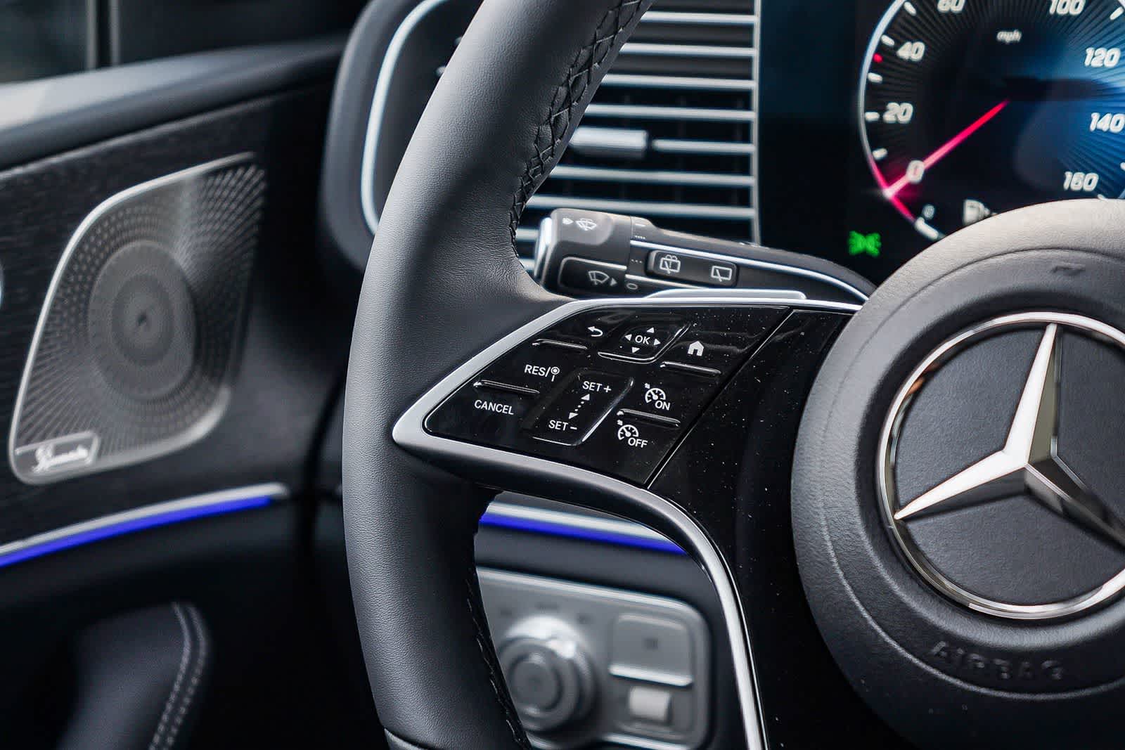 Thumbnail: 2026 Mercedes-Benz GLE - 18