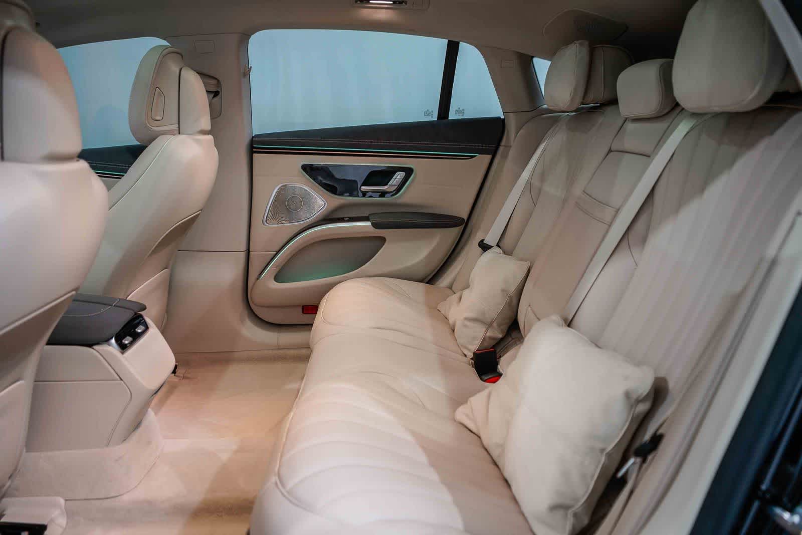 Thumbnail: 2022 Mercedes-Benz EQS - 18