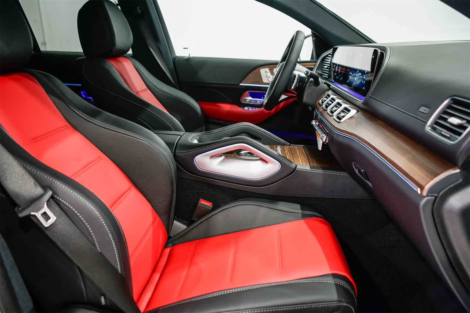 Thumbnail: 2026 Mercedes-Benz GLE - 16