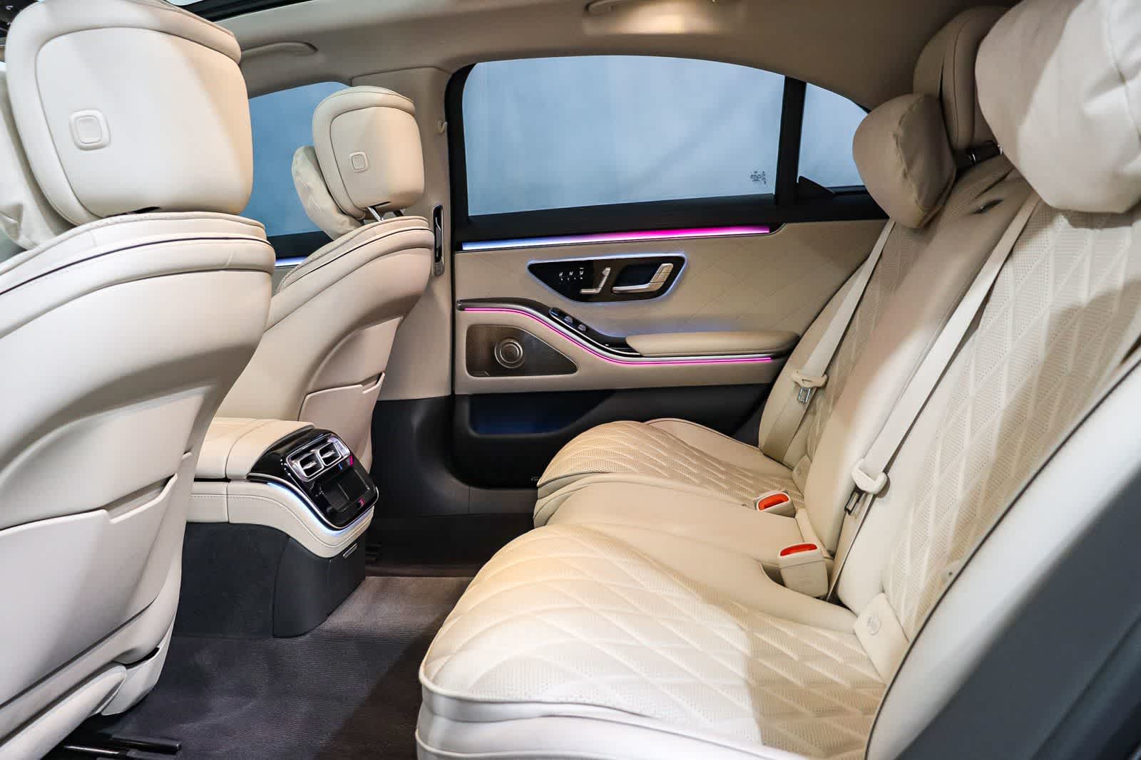 Thumbnail: 2025 Mercedes-Benz S-Class - 18