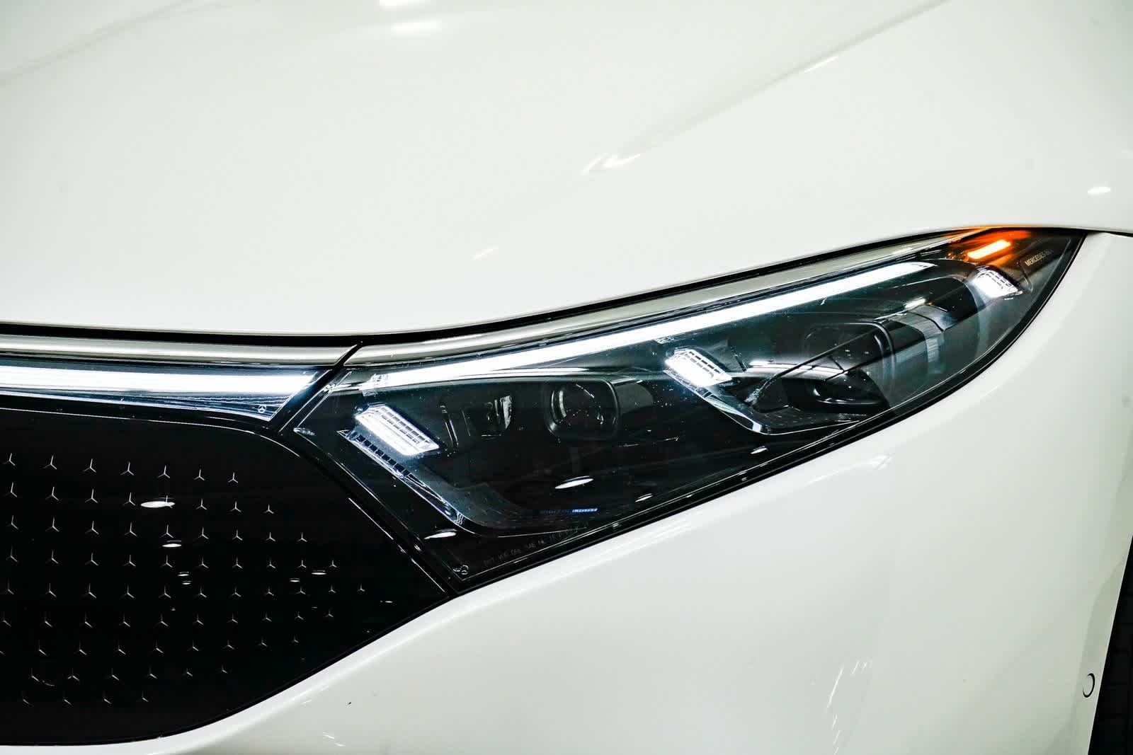 Thumbnail: 2023 Mercedes-Benz EQS - 7