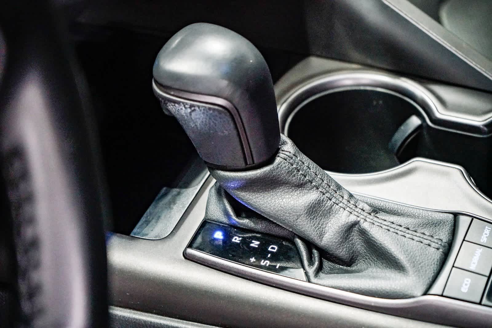 Thumbnail: 2021 Toyota Camry - 20