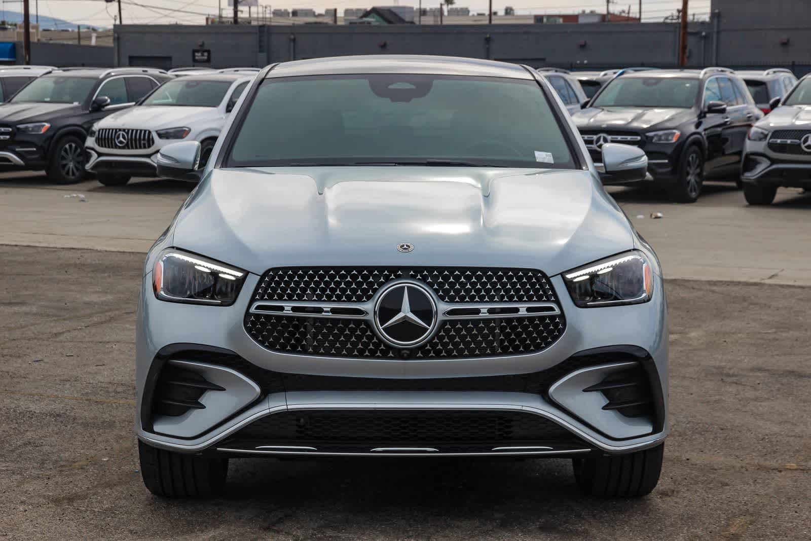 Thumbnail: 2026 Mercedes-Benz GLE - 2
