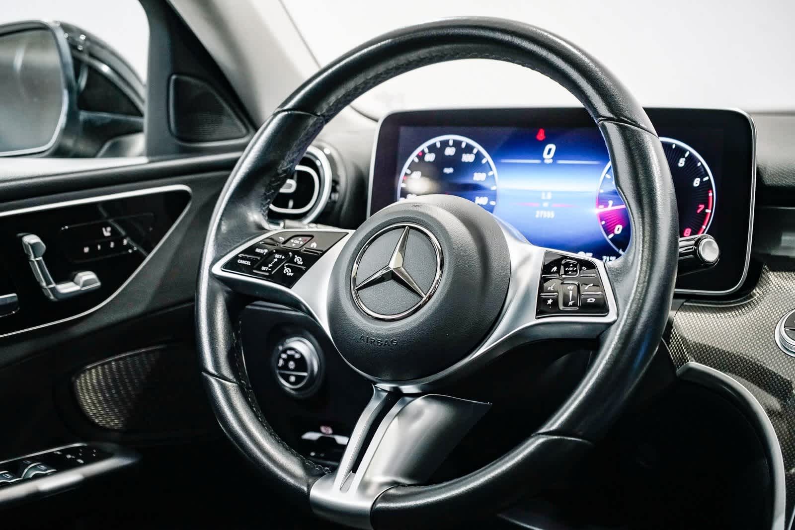 Thumbnail: 2022 Mercedes-Benz C-Class - 15