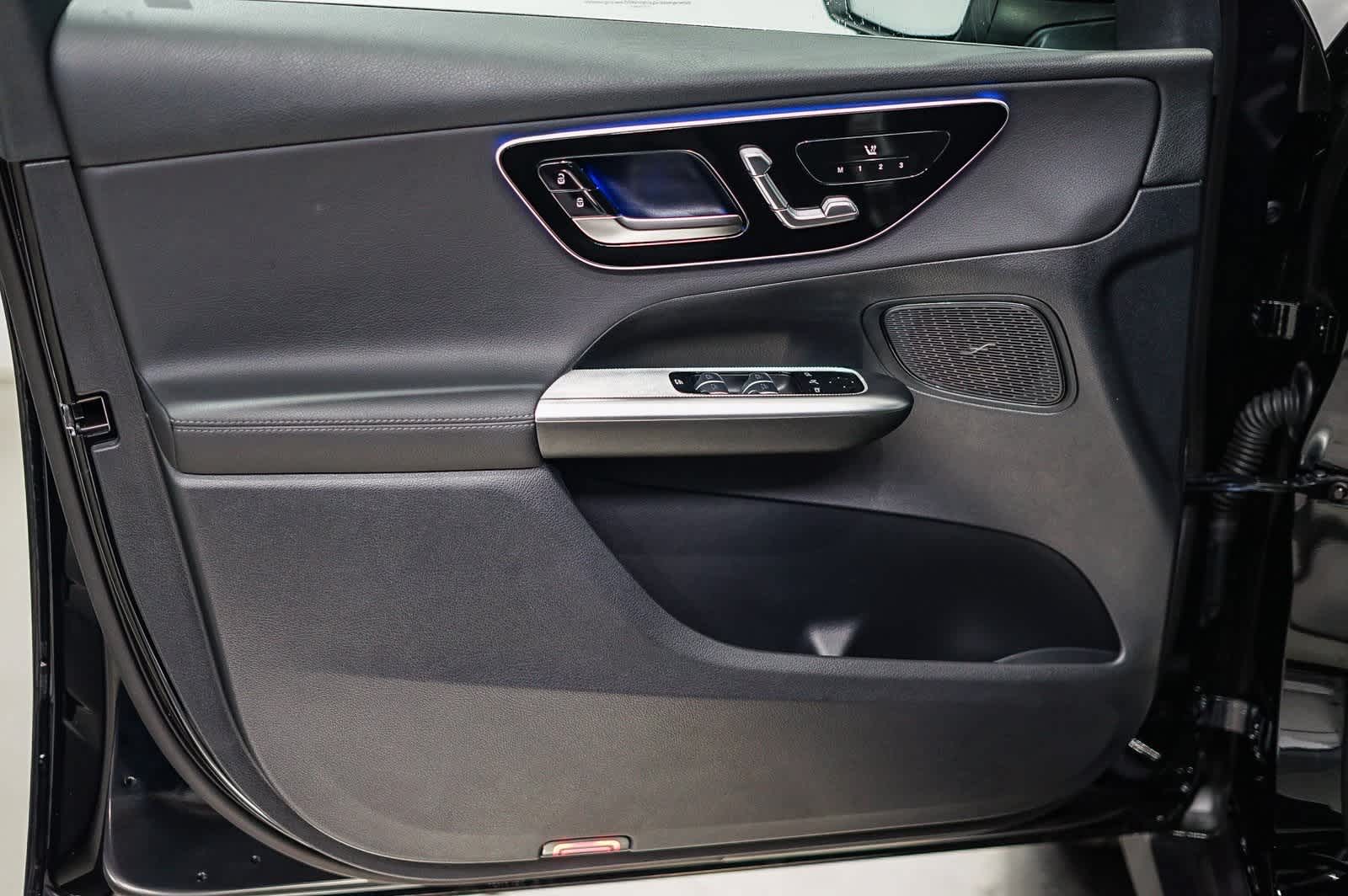 Thumbnail: 2025 Mercedes-Benz GLC - 20