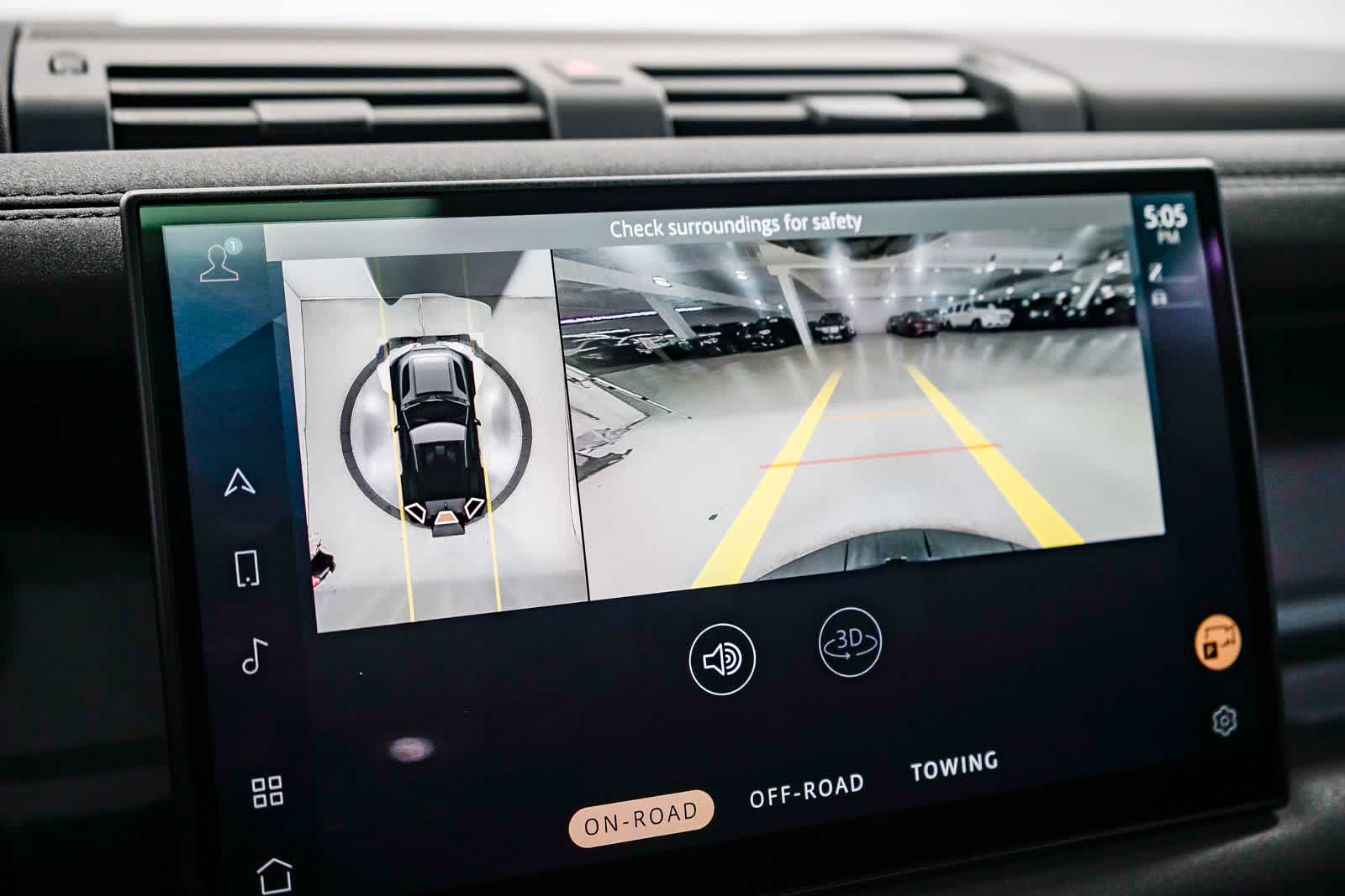 Thumbnail: 2022 Land Rover Defender - 25