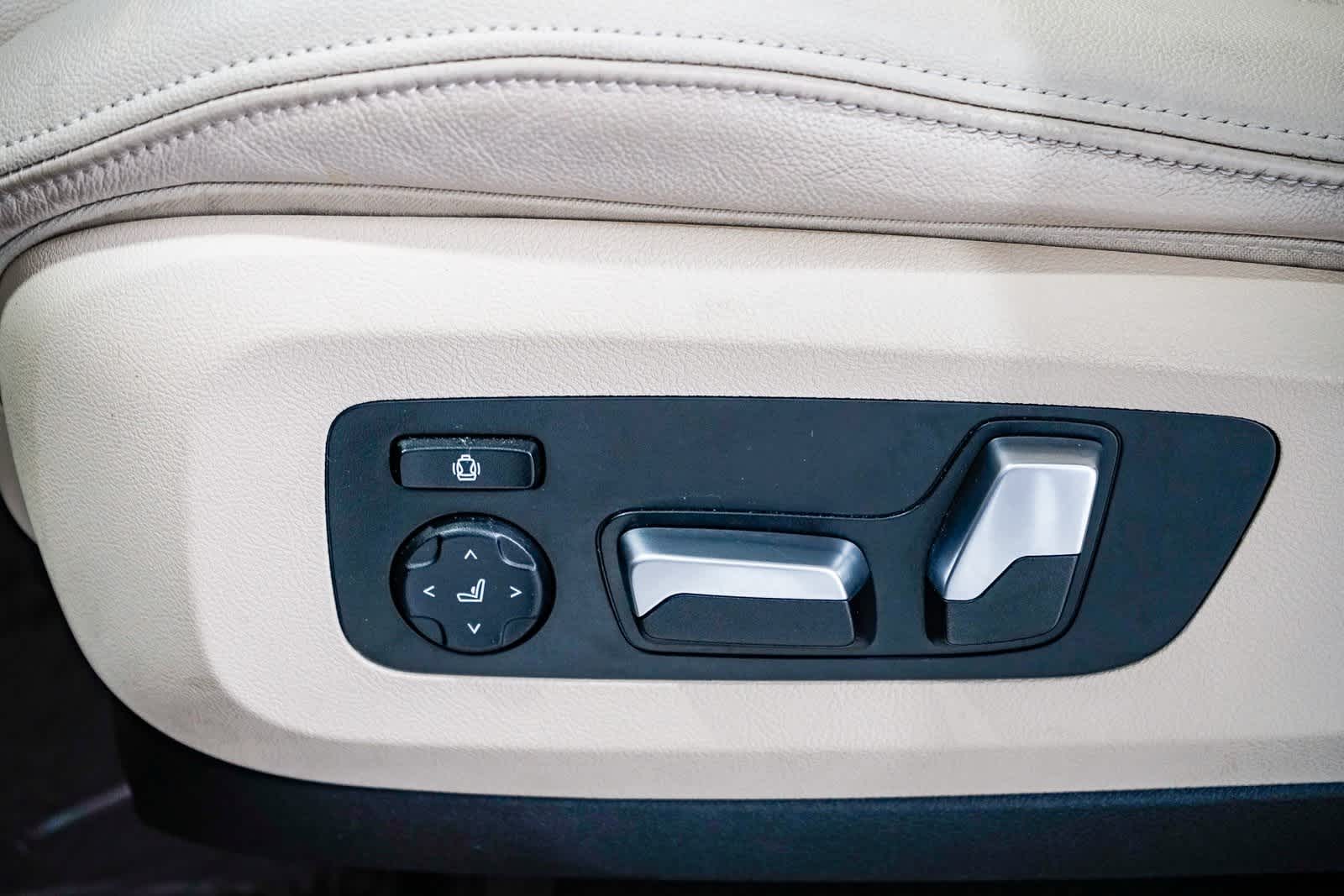 Thumbnail: 2022 BMW X5 - 20