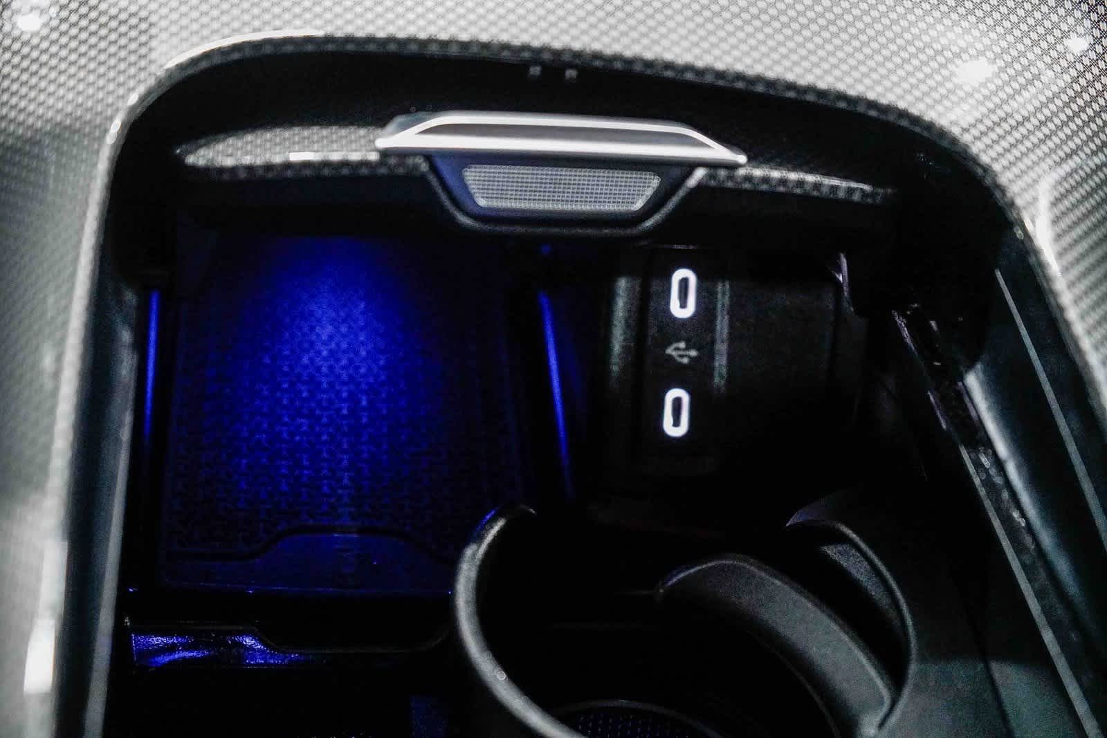 Thumbnail: 2025 Mercedes-Benz GLC - 22