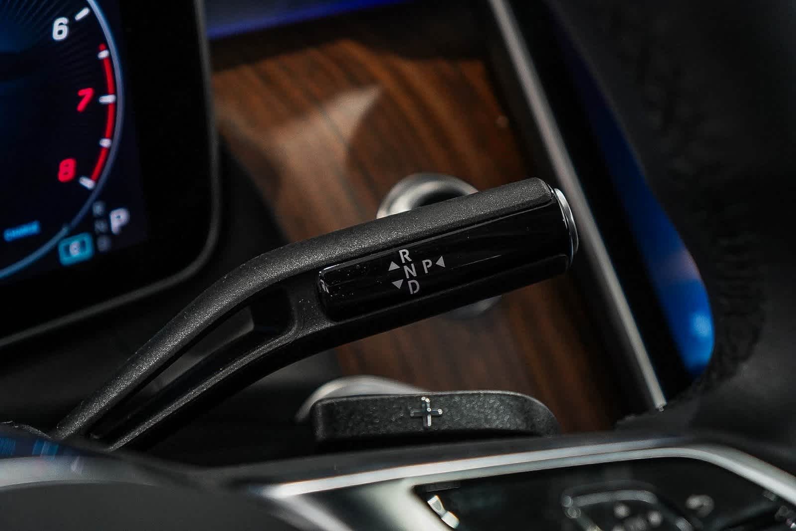 Thumbnail: 2025 Mercedes-Benz GLC - 22