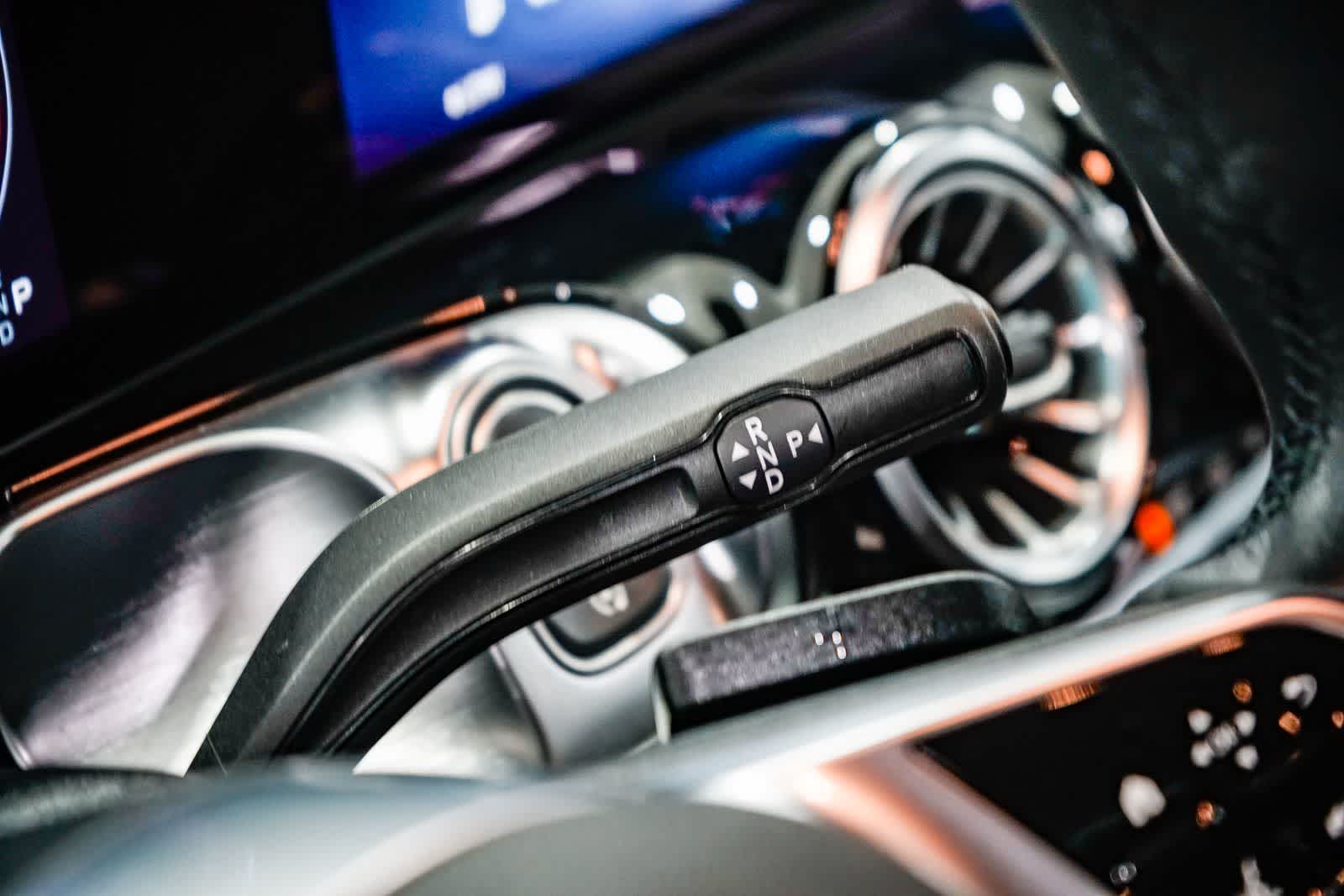 Thumbnail: 2026 Mercedes-Benz GLB - 21