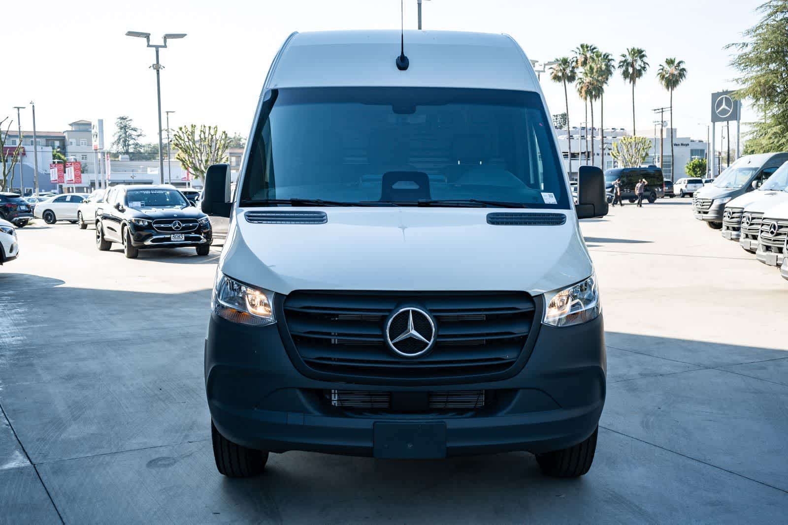 Thumbnail: 2026 Mercedes-Benz Sprinter - 2