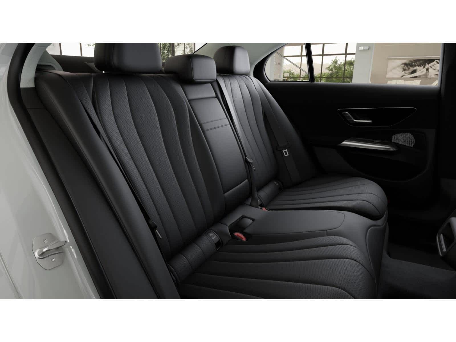 Thumbnail: 2026 Mercedes-Benz E-Class - 4