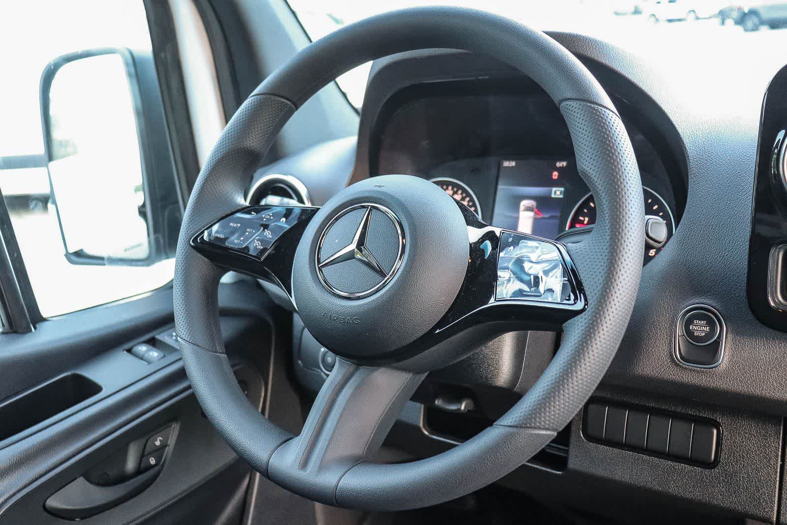 Thumbnail: 2026 Mercedes-Benz Sprinter - 17