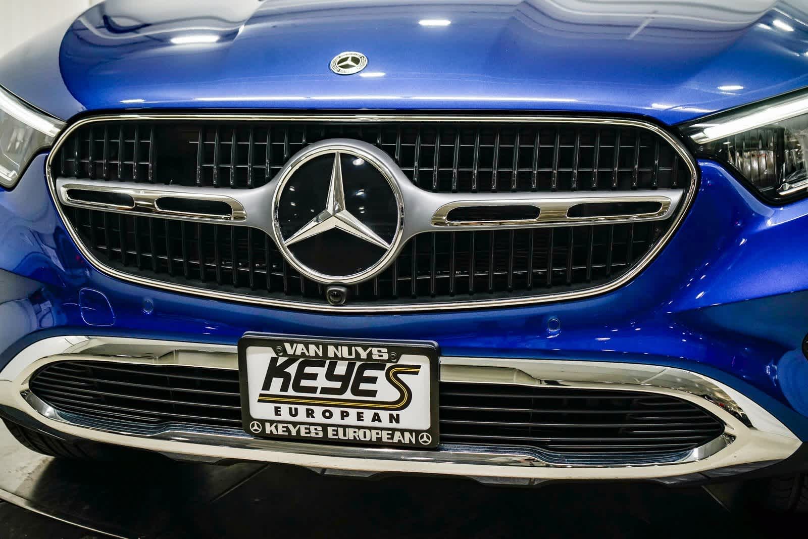 Thumbnail: 2025 Mercedes-Benz GLC - 8