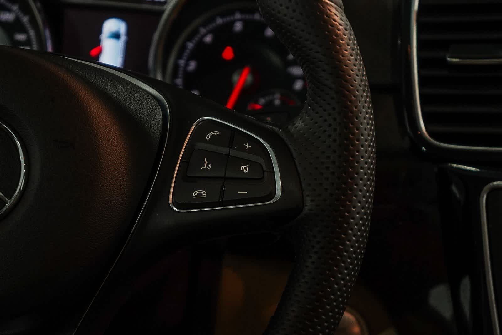 Thumbnail: 2018 Mercedes-Benz GLE - 17