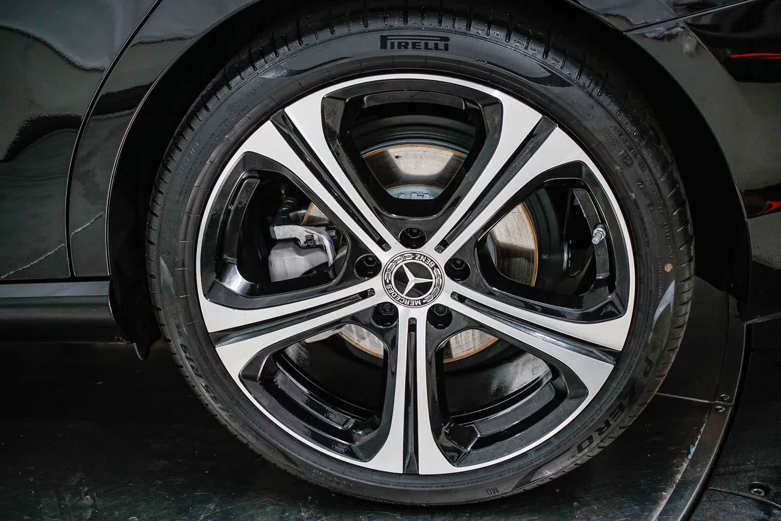 Thumbnail: 2025 Mercedes-Benz C-Class - 10