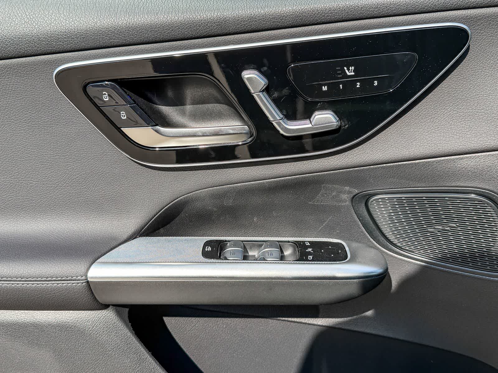Thumbnail: 2026 Mercedes-Benz GLC - 20
