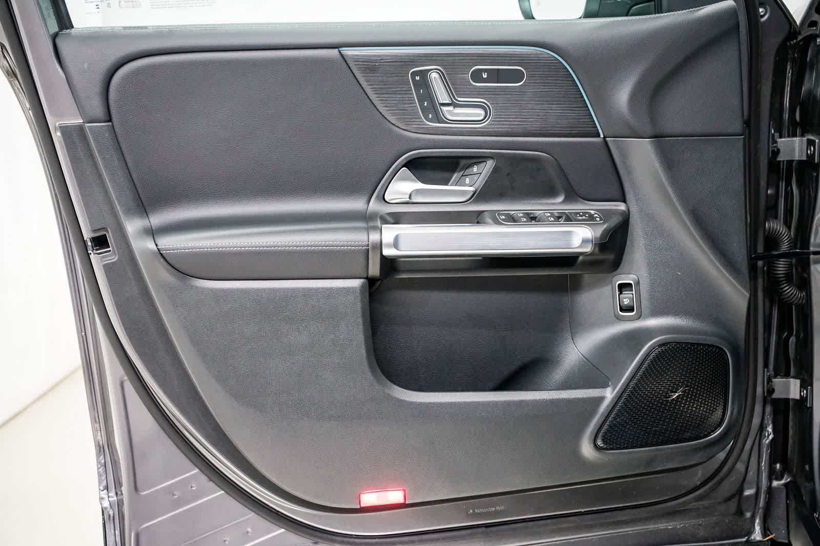 Thumbnail: 2026 Mercedes-Benz GLB - 19