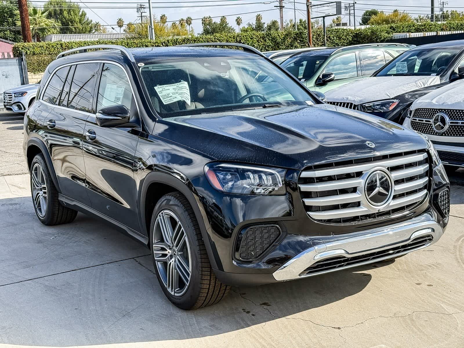 Thumbnail: 2026 Mercedes-Benz GLS - 3