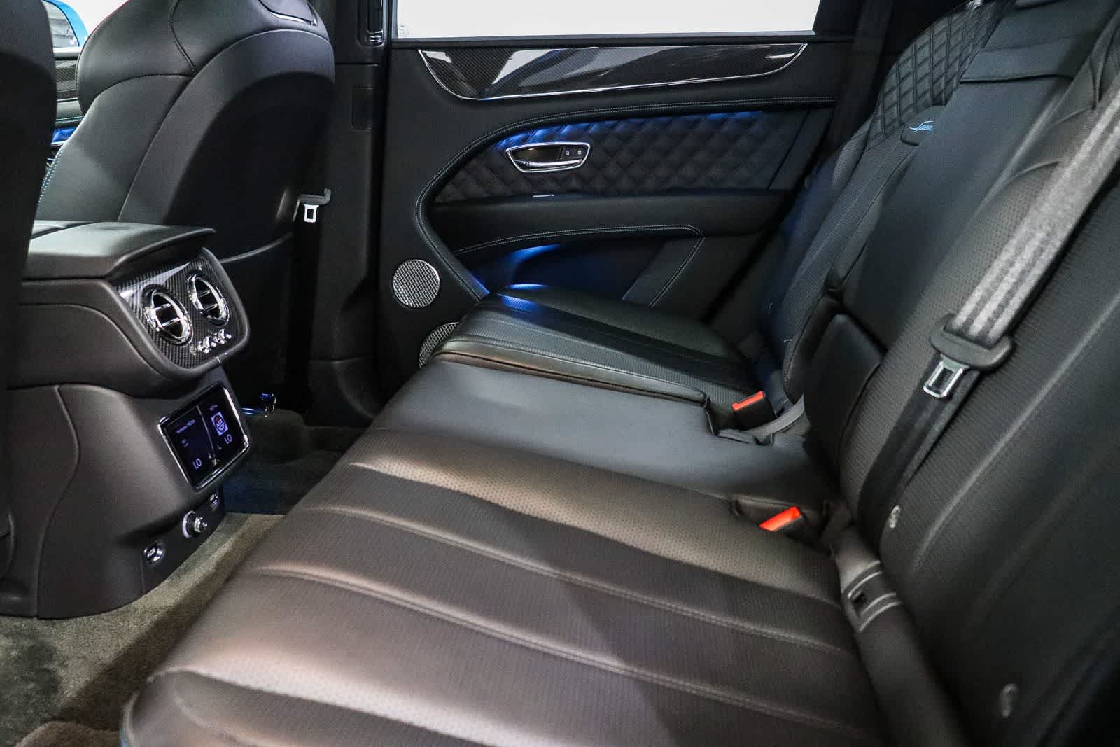 Thumbnail: 2022 Bentley Bentayga - 18