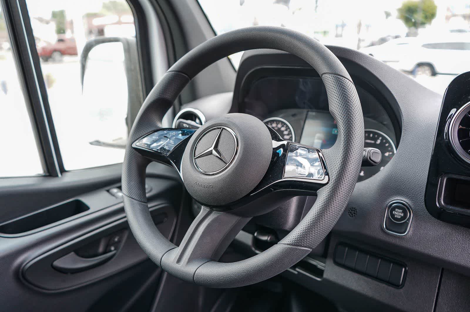 Thumbnail: 2026 Mercedes-Benz Sprinter - 14