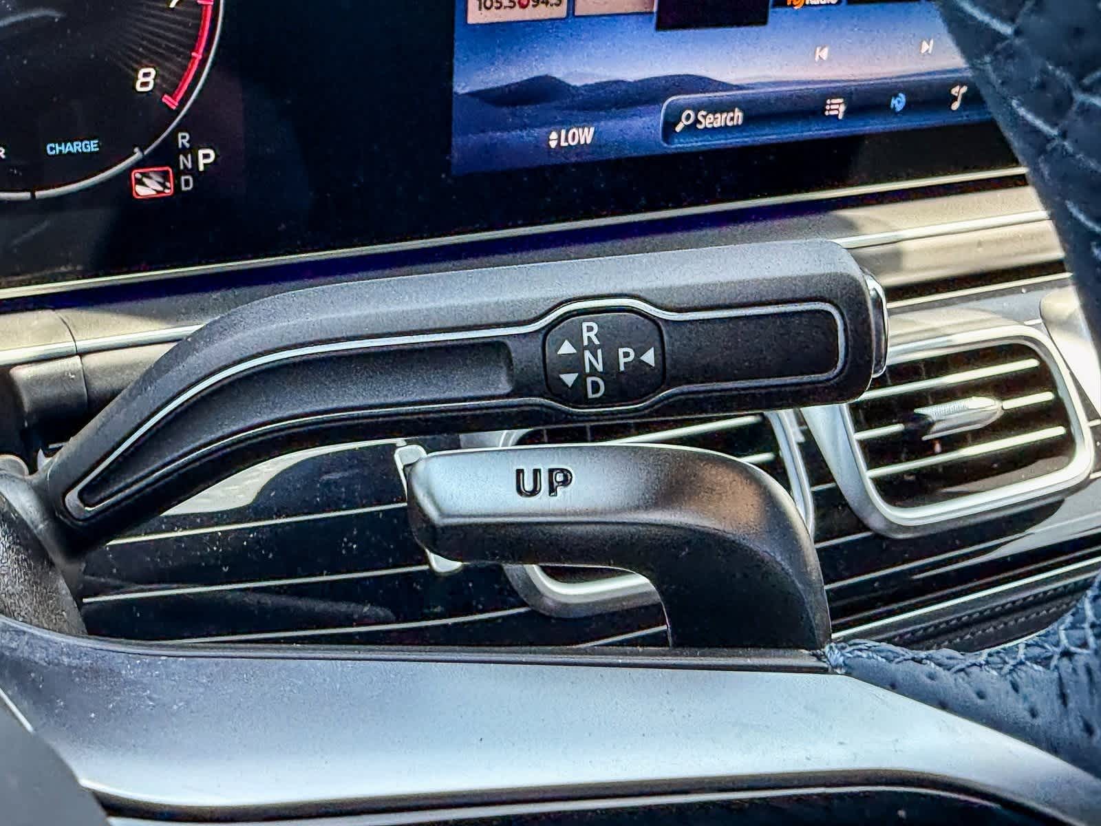 Thumbnail: 2025 Mercedes-Benz GLE - 25