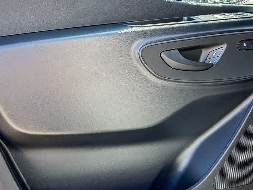 Thumbnail: 2025 Mercedes-Benz Sprinter - 19